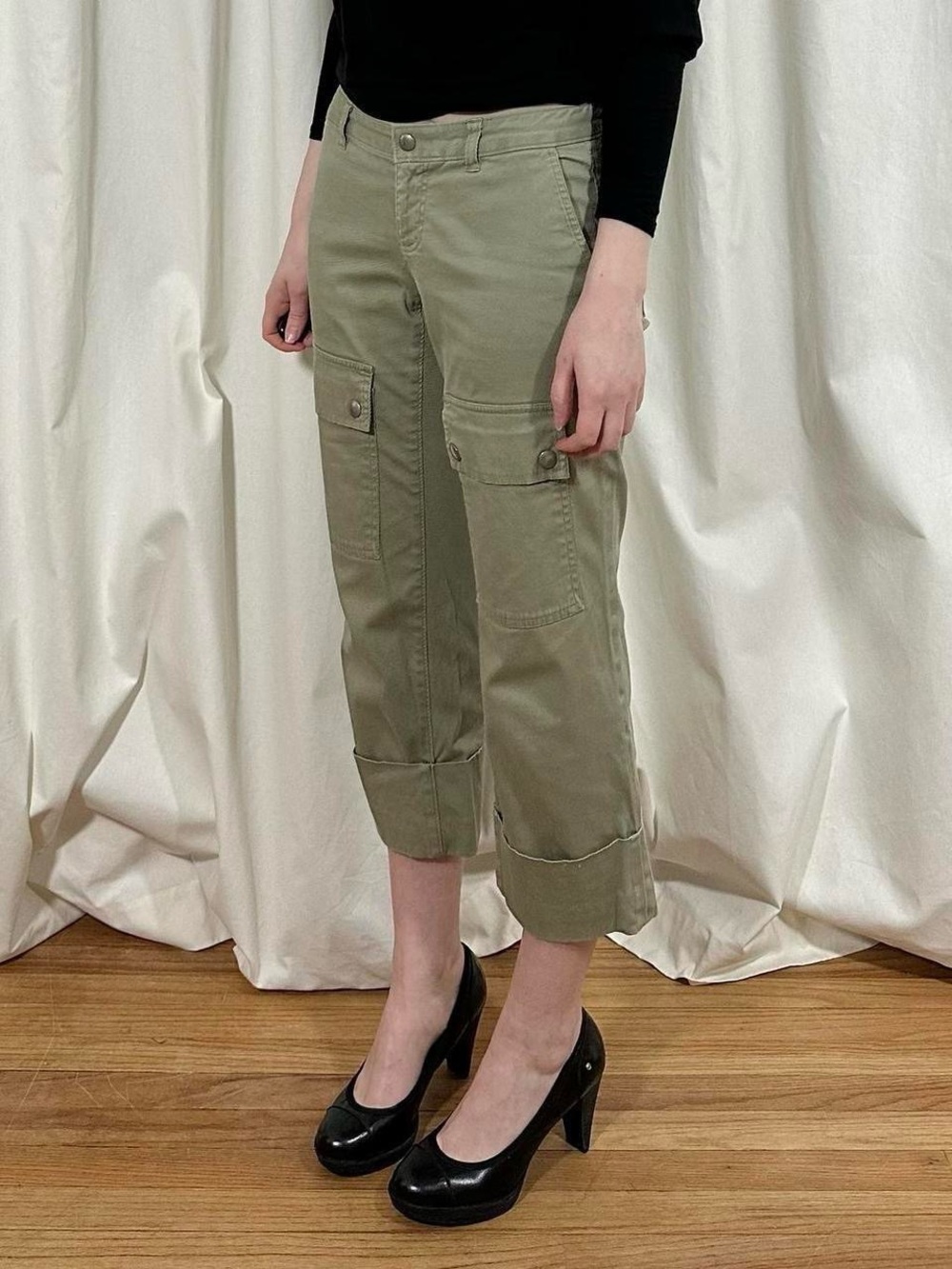 Low Rise Cargo Capris - Picture 3 of 8
